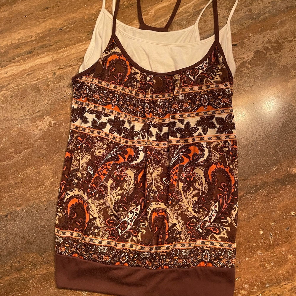 Cute tank top w: built in bralette